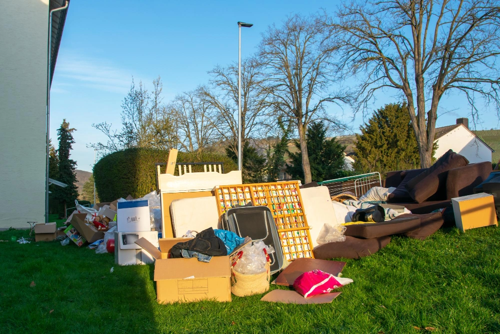 Customized junk removal service plan designed by Dump Pro LA for residential and commercial clients in Los Angeles