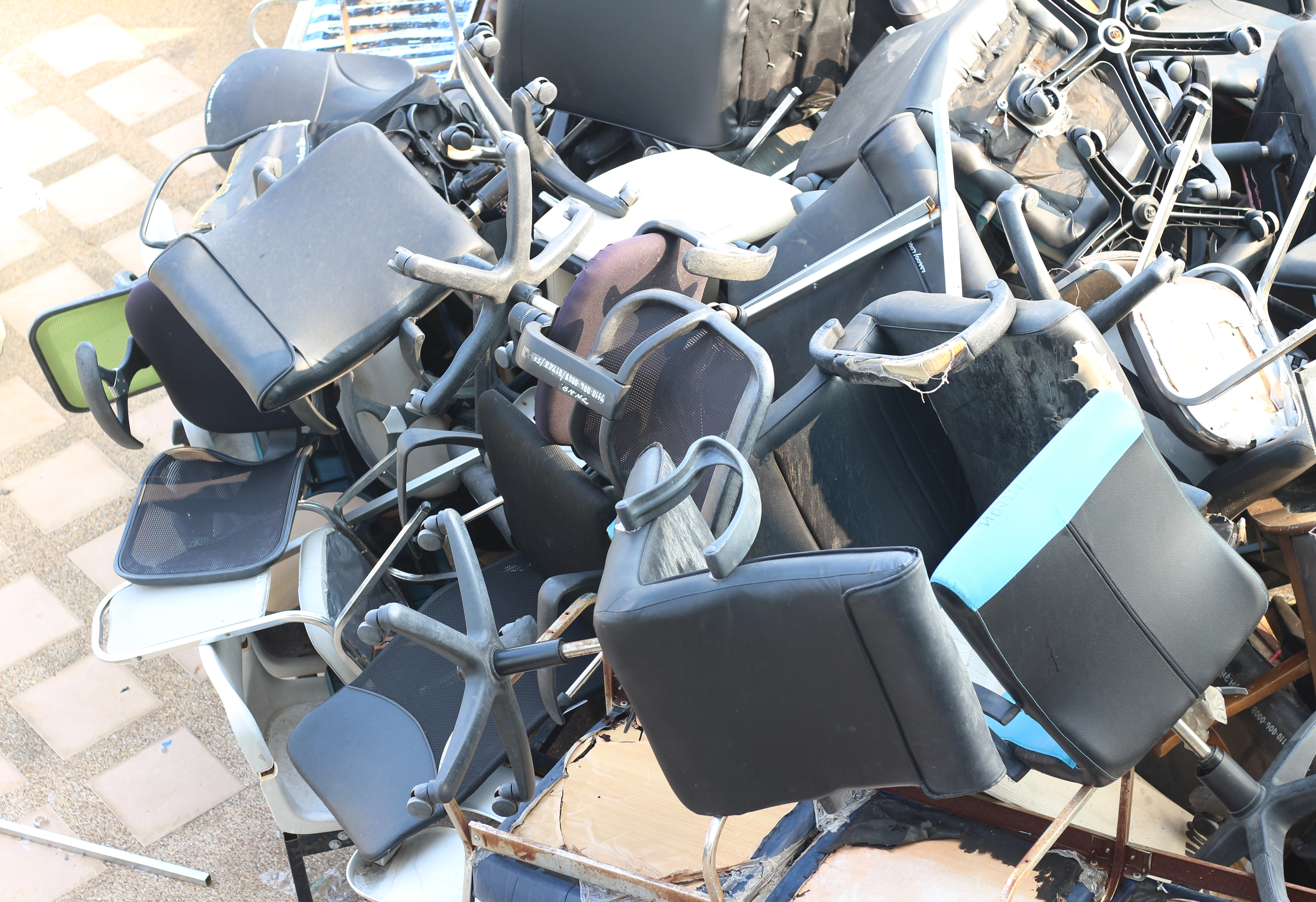 Commercial office furniture and chair removal by Dump Pro LA junk hauling service in Los Angeles